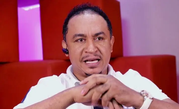 Cover Art For ‘We don’t like this 2face we are seeing’ – Daddy Freeze reacts to apology video